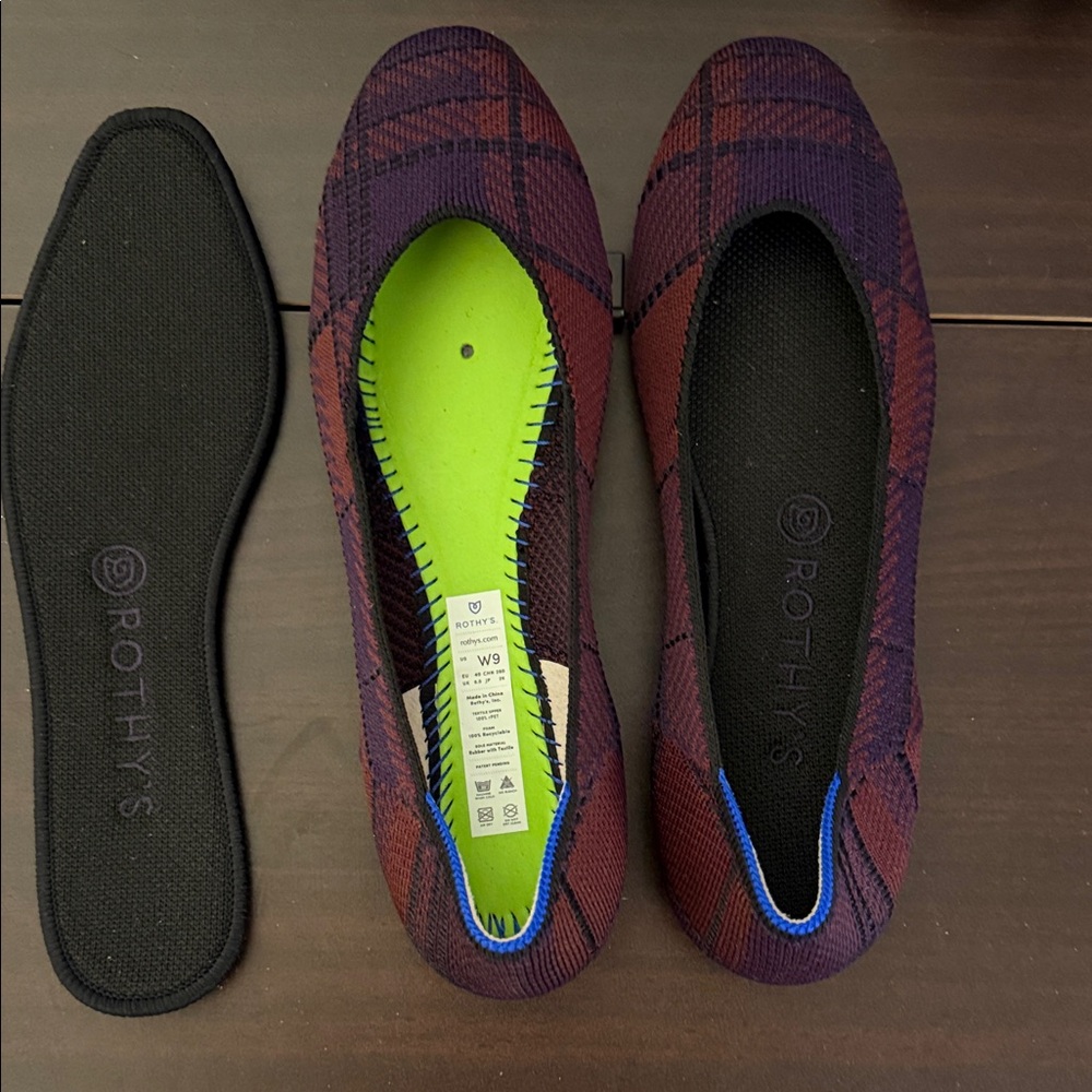 Almost NEW Rothy's Women's Burgundy and Plum Loafers